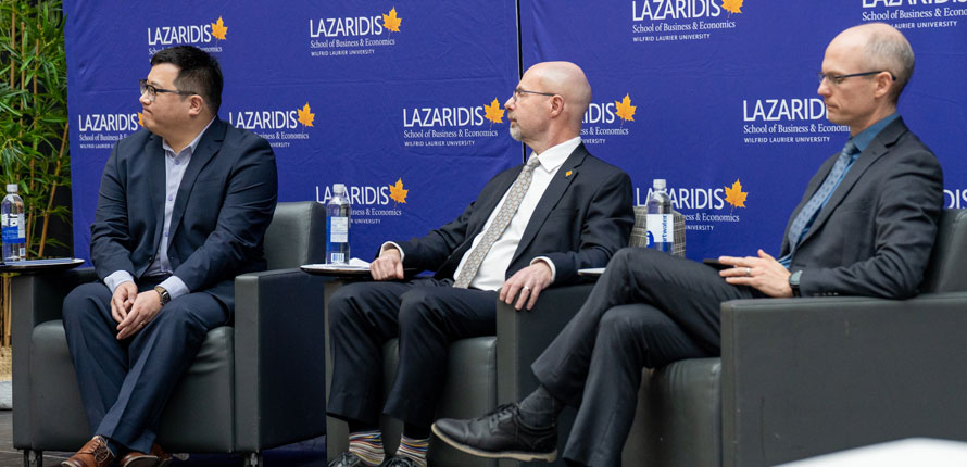 economic outlook panel