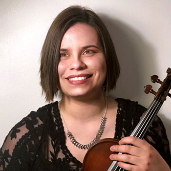 Violinist Emily Kistemaker wins 2018 Ken Murray Concerto Competition