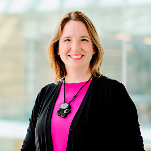 Stephanie DeWitte-Orr's headshot