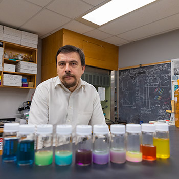 Nanoparticle researcher Vladimir Kitaev named Laurier’s University Research Professor
