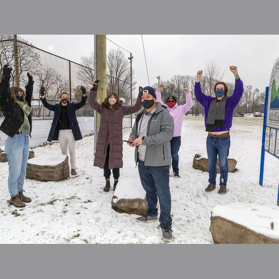 Image - Laurier students help keep neighbourhood rink program gliding along