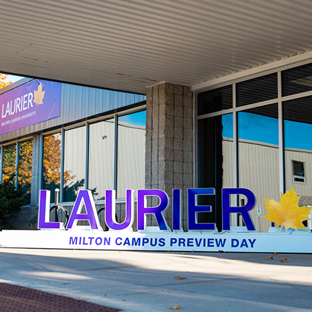 Laurier sign