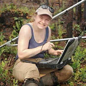 Students help northern communities adapt to climate change.